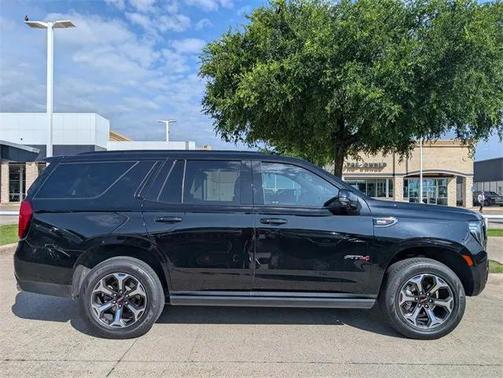 2022 GMC Yukon 4WD AT4
