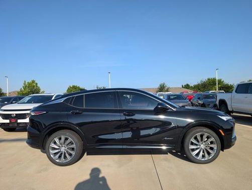 Ebony Twilight Metallic 2026 Buick Envista Avenir FWD