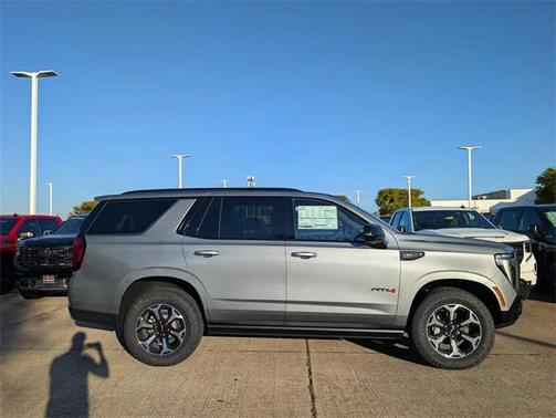 2026 GMC Yukon 4WD AT4