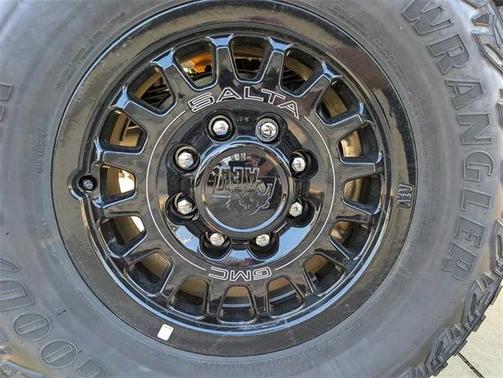 2025 GMC Sierra 2500 AT4