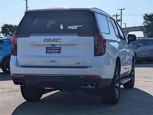 2025 GMC Yukon 4WD AT4