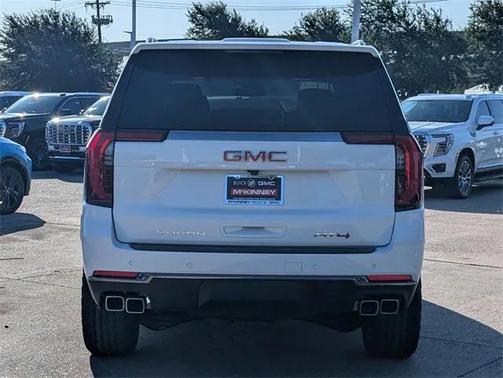 2025 GMC Yukon 4WD AT4