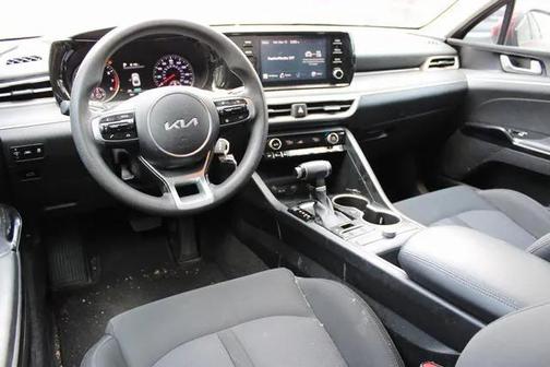 2022 Kia K5 LX