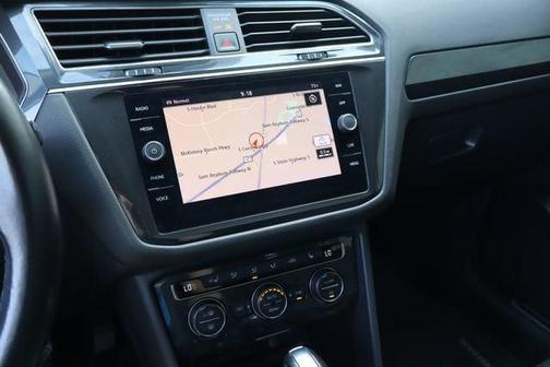 White 2019 Volkswagen Tiguan 2.0T SEL