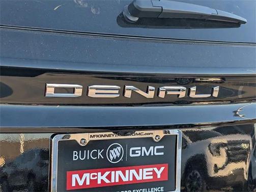 2025 GMC Acadia Denali