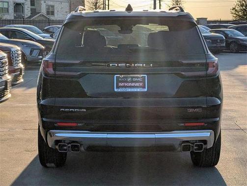 2025 GMC Acadia Denali