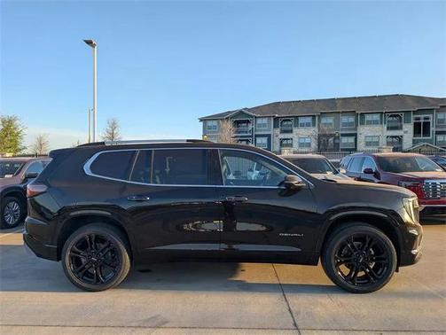2025 GMC Acadia Denali