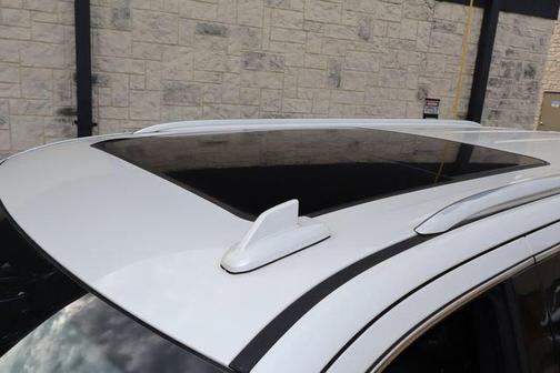 Crystal White Tricoat 2022 Cadillac Escalade ESV Premium Luxury