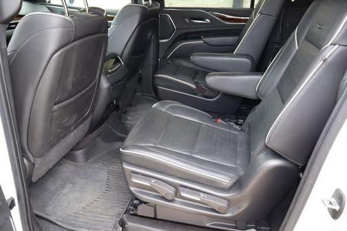 Crystal White Tricoat 2022 Cadillac Escalade ESV Premium Luxury