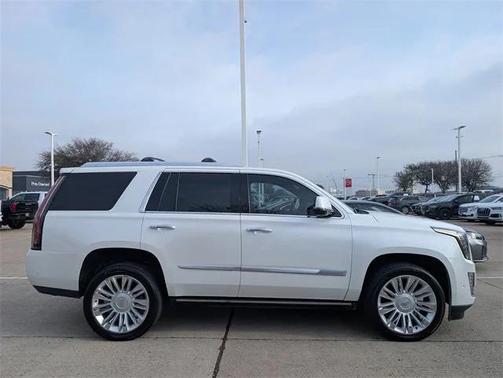 2020 Cadillac Escalade Platinum