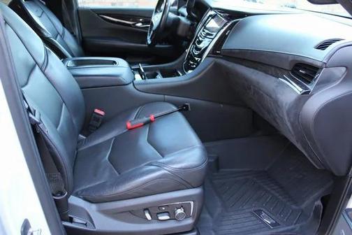 2020 Cadillac Escalade Platinum