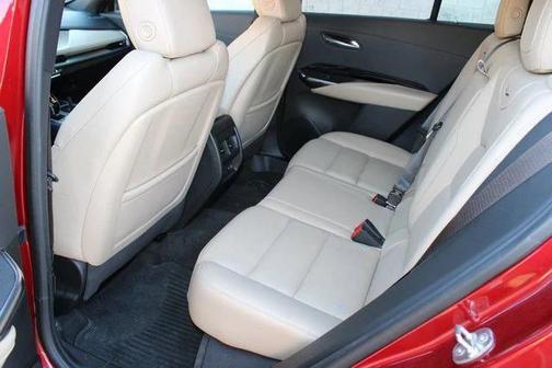 2024 Cadillac XT4 Luxury