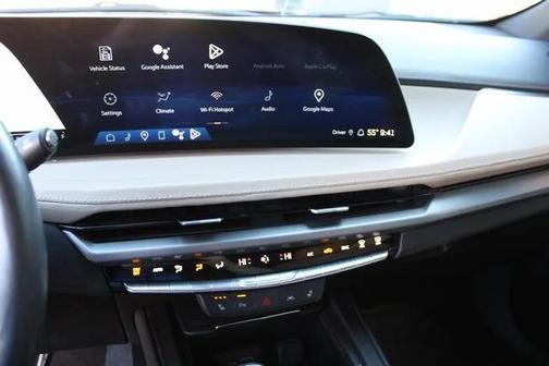 2024 Cadillac XT4 Luxury