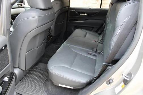 2026 Lexus LX 700h Luxury