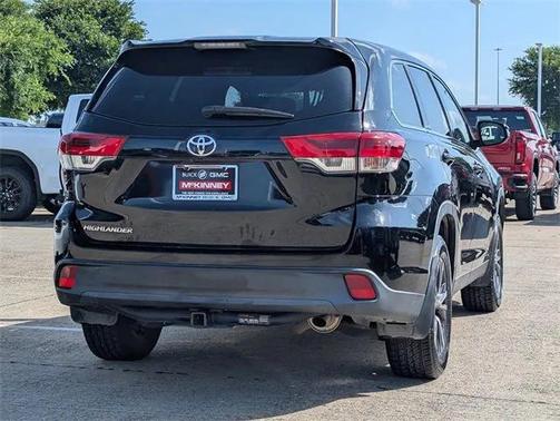 2019 Toyota Highlander LE
