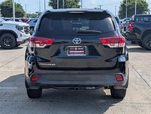 2019 Toyota Highlander LE