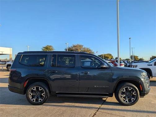 2023 Jeep Wagoneer Series III 4x2