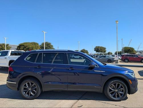 Atlantic Blue Metallic 2023 Volkswagen Tiguan 2.0T SE