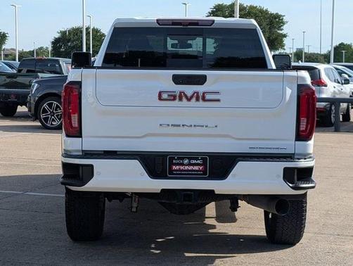 Summit White 2022 GMC Sierra 2500 Denali