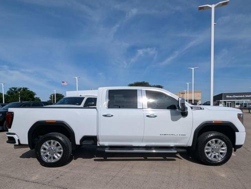 Summit White 2022 GMC Sierra 2500 Denali