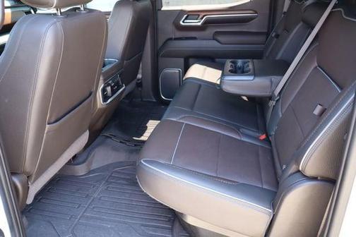 White Frost Tricoat 2023 GMC Sierra 1500 Denali