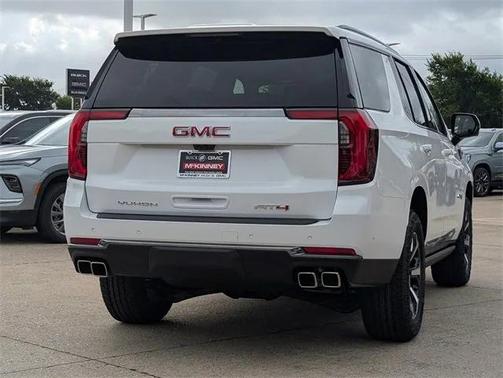 2025 GMC Yukon 4WD AT4