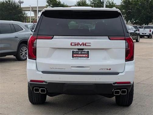 2025 GMC Yukon 4WD AT4