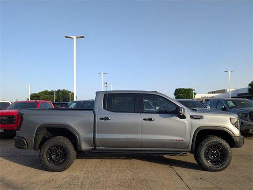 2025 GMC Sierra 1500 AT4X