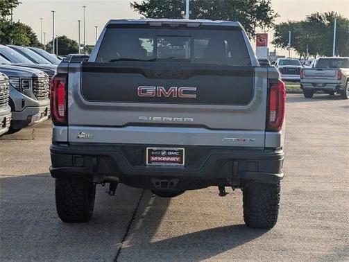 2025 GMC Sierra 1500 AT4X