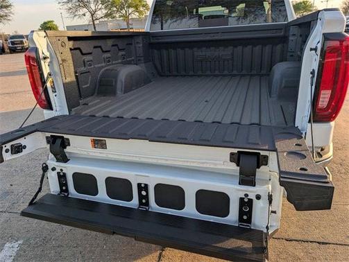 Summit White 2026 GMC Sierra 1500 SLT