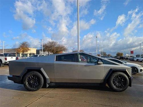 2024 Tesla Cybertruck Cyberbeast