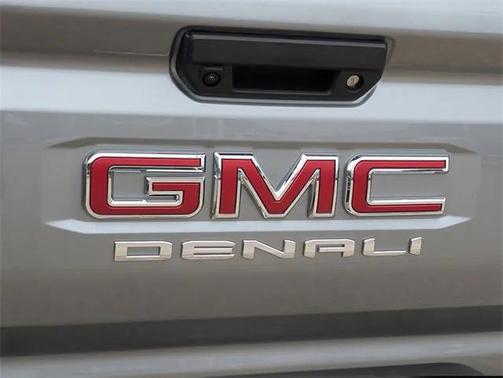2025 GMC Canyon Denali