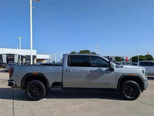 2025 GMC Sierra 2500 AT4