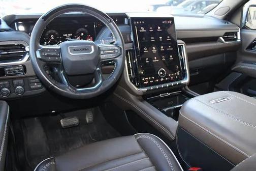 2025 GMC Yukon Denali Ultimate