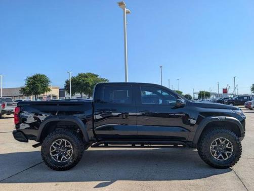 Black 2026 Chevrolet Colorado ZR2