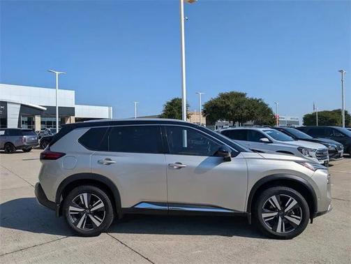 2022 Nissan Rogue Platinum