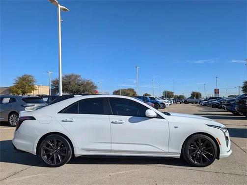 2022 Cadillac CT4 Sport