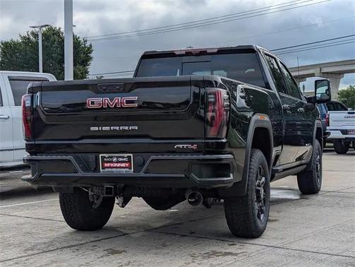 2025 GMC Sierra 2500 AT4