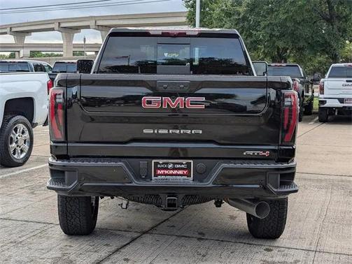 2025 GMC Sierra 2500 AT4