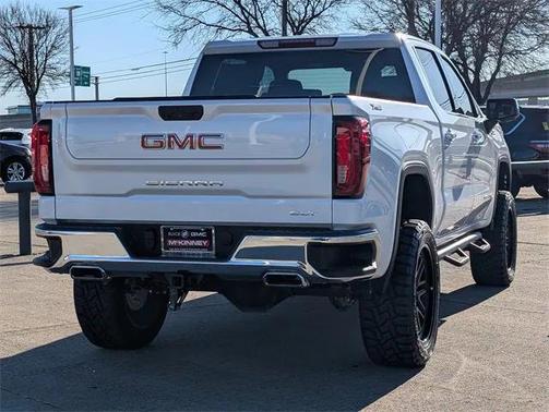 2025 GMC Sierra 1500 SLT