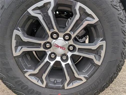 2025 GMC Canyon Base
