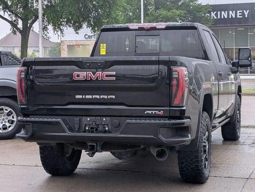 Onyx Black 2024 GMC Sierra 2500 AT4