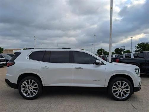 2025 GMC Acadia Denali