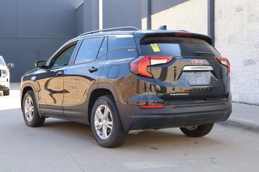 Ebony Twilight Metallic 2024 GMC Terrain SLE