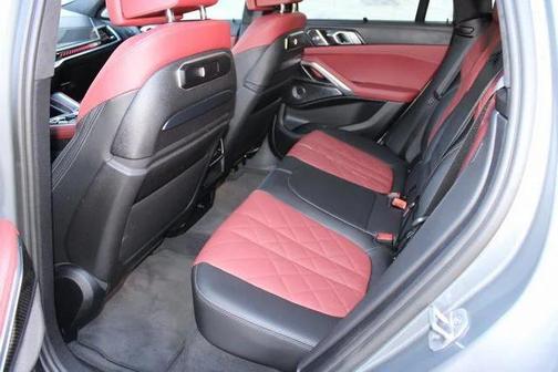 2024 BMW X6 M60i