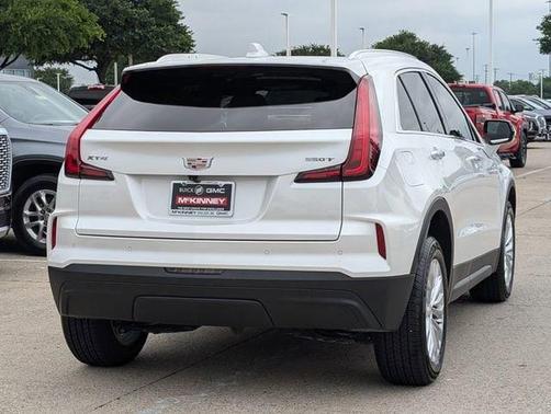 Crystal White Tricoat 2024 Cadillac XT4 Luxury