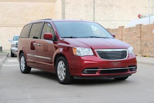 2016 Chrysler Town & Country Touring