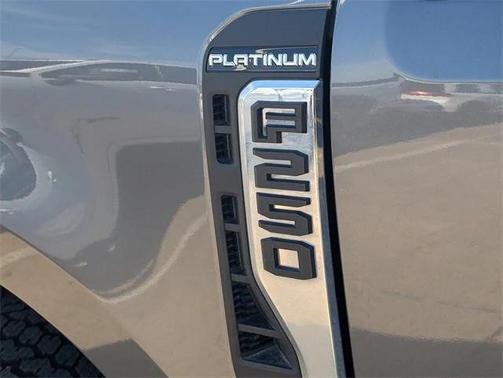 2023 Ford F-250 Platinum