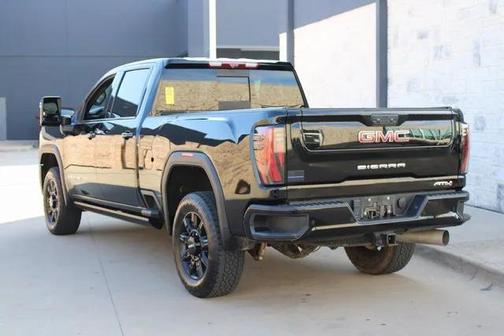 2024 GMC Sierra 2500 AT4