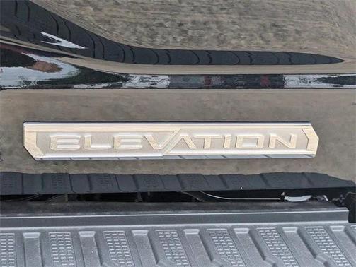 2025 GMC Sierra 1500 Elevation